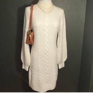 Abercrombie & Fitch Cream Knit Sweater